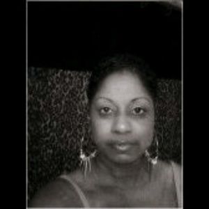 Meet your Posher, Yolanda